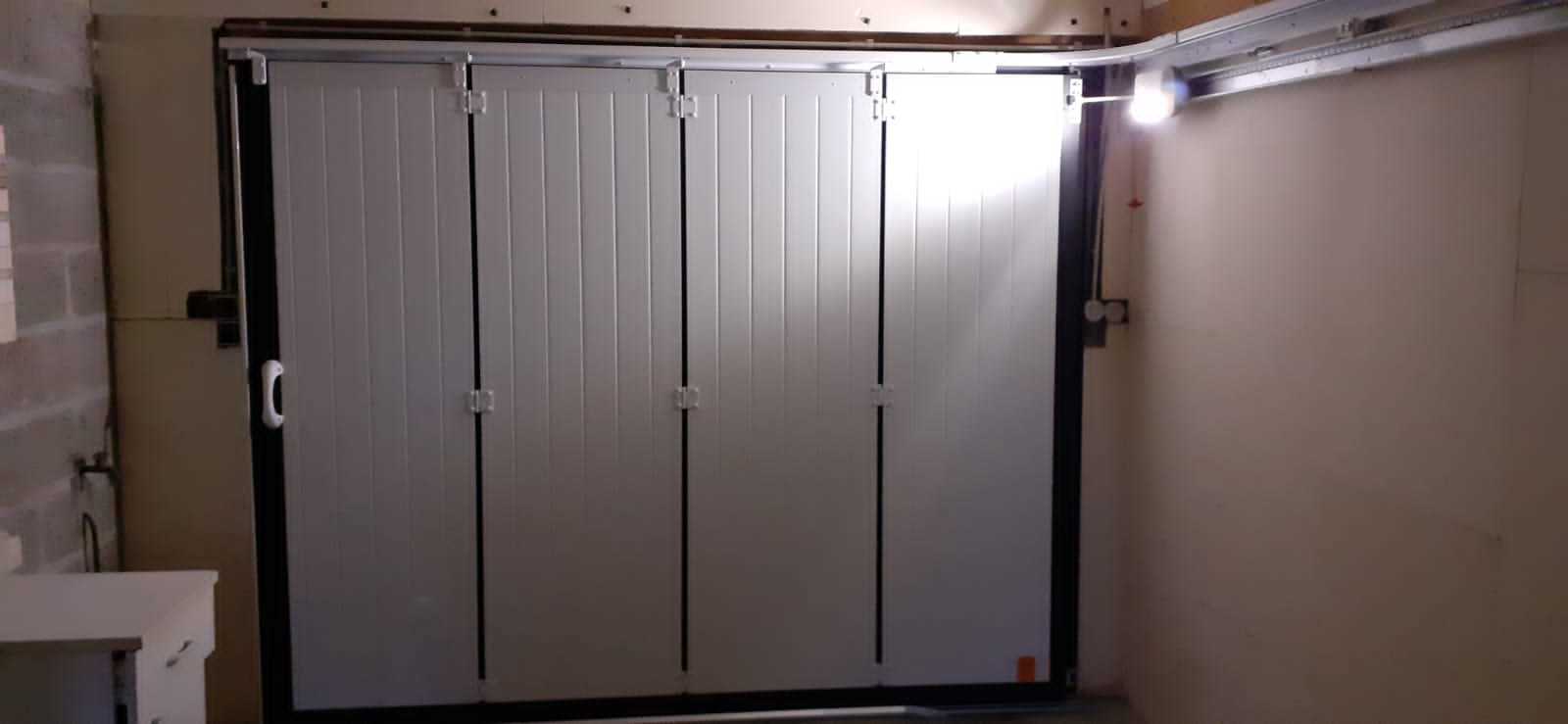 Porte de garage motorisée 4 vantaux Hennebont